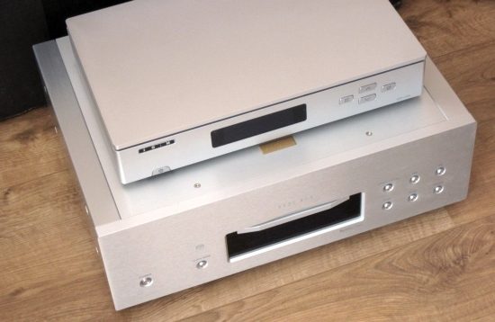 esoteric-x03-and-sotm-dac-img_1829_550pix