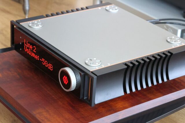 Aavik_U-588_4X3A9512_1500pix-