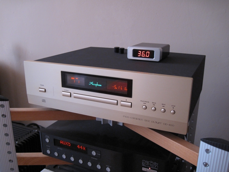 Accuphase Dp400 Cd Player Hfa The Independent Source For Audio Equipment Reviews