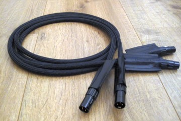 LessLoss Anchorwave XLR interlink and DFPC Signature Powercable