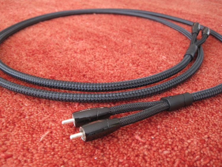 AudioQuest Sydney, Yukon, Water and Earth Interlinks HFA The