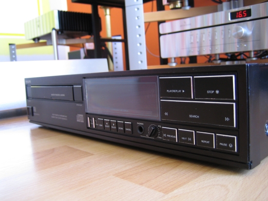 philips-cd304MKII-close-voor-verkoop-IMG