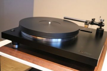 Holbo Airbearing Turntable and Acoustical Systems Aiwon and Palladian MC cartridges